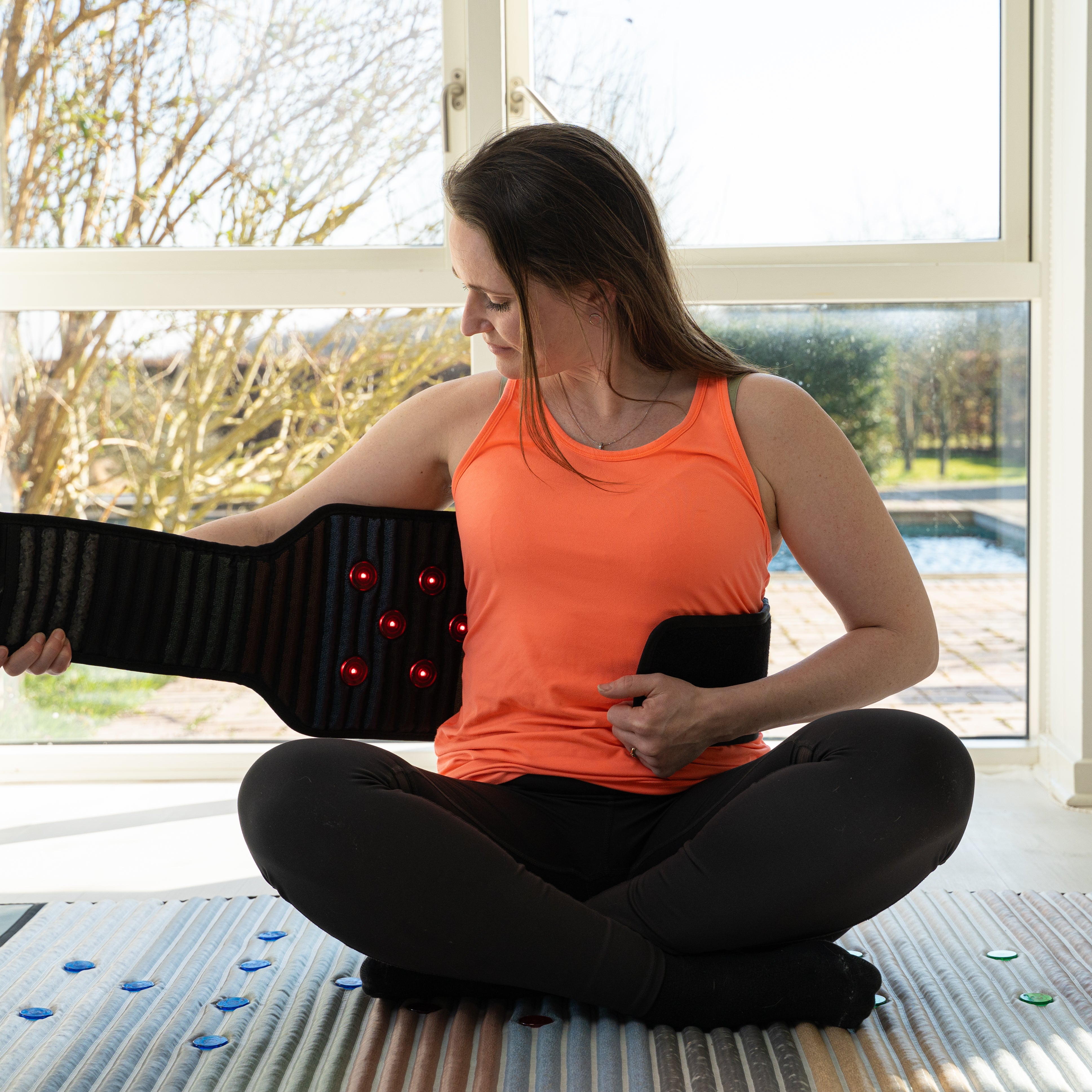 PEMF LUKSUS INFRARØD BÆLTE TIL LÆNDESMERTER.