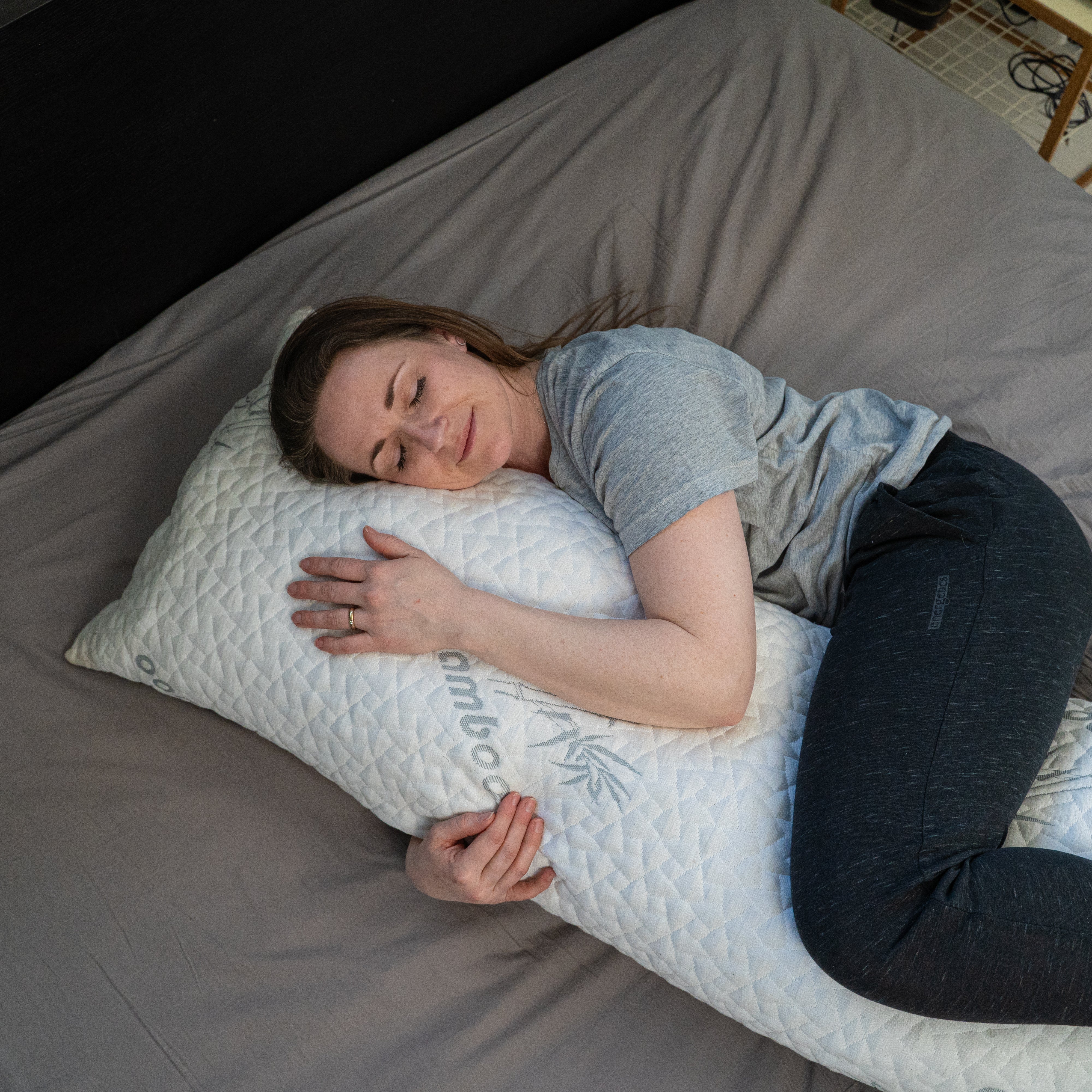 145 x 50 cm, Luksus Body Pillow med Bambus Cover og Memory Foam