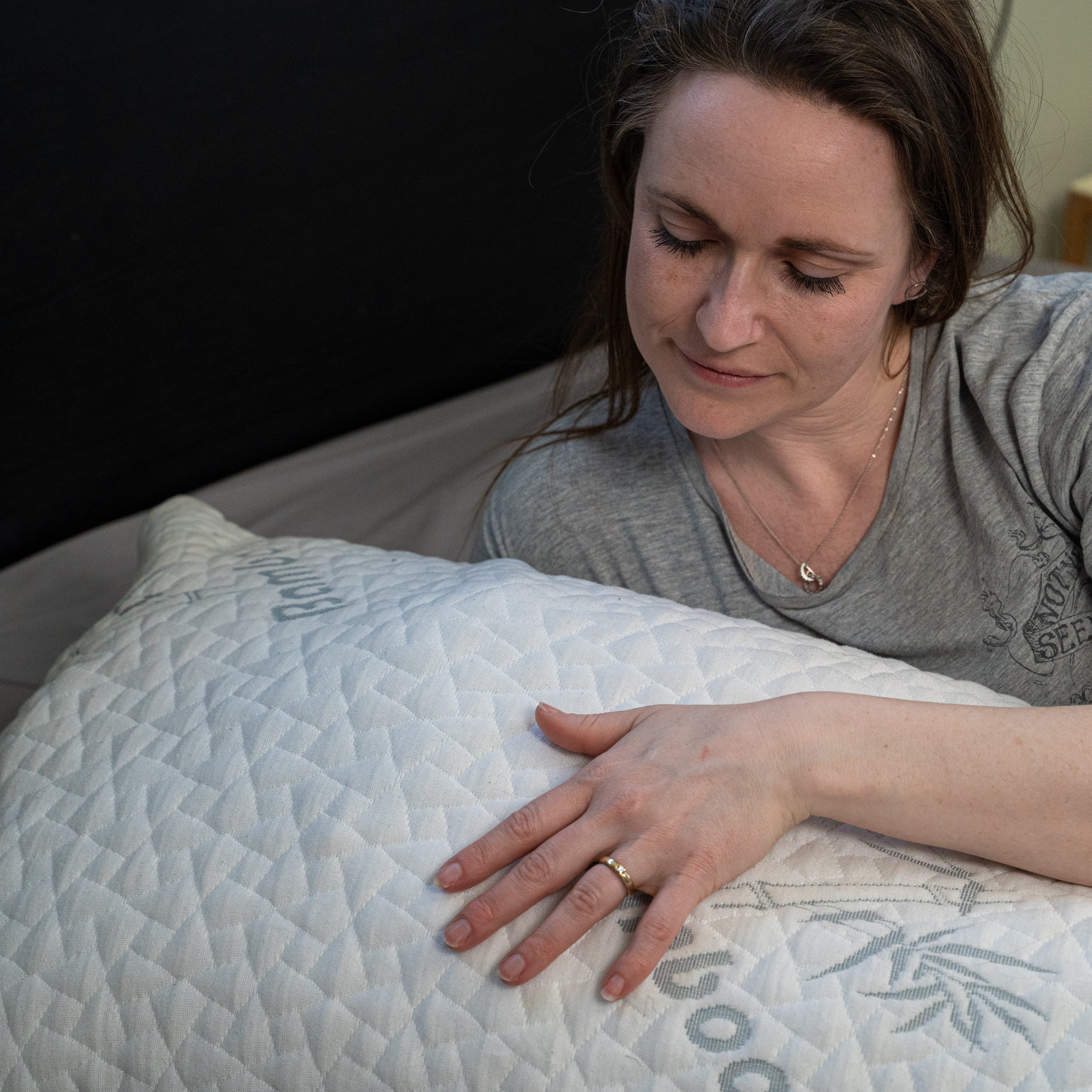 145 x 50 cm, Luksus Body Pillow med Bambus Cover og Memory Foam