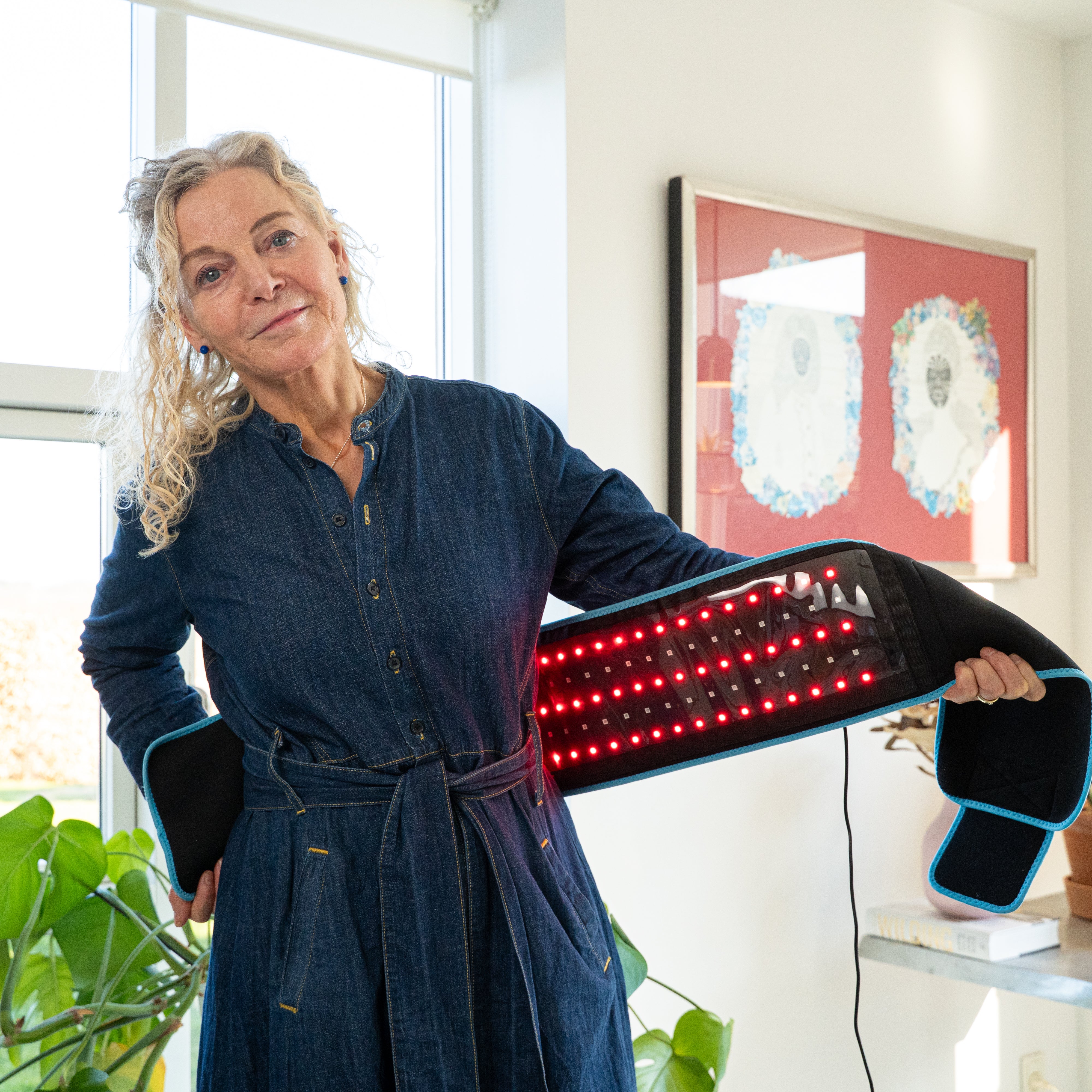 Infrared Belt, Travel